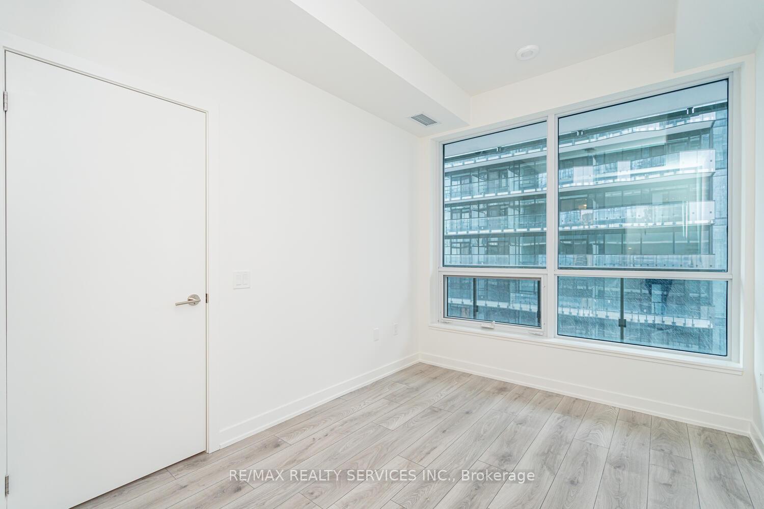 Photo 34 of Unit 1609, 120 Broadway Avenue, Toronto, Mount Pleasant West — HOMEH