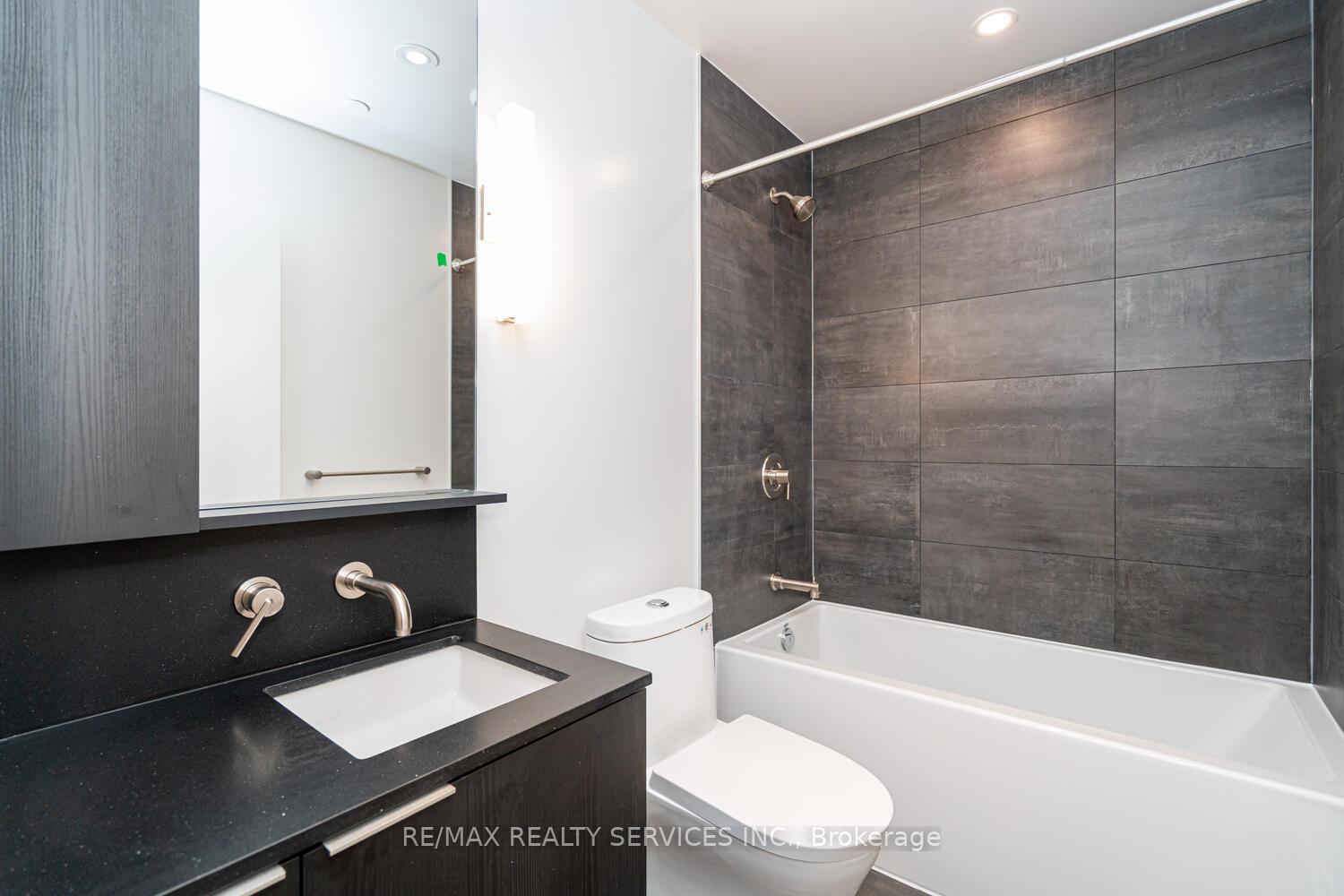 Photo 37 of Unit 1609, 120 Broadway Avenue, Toronto, Mount Pleasant West — HOMEH