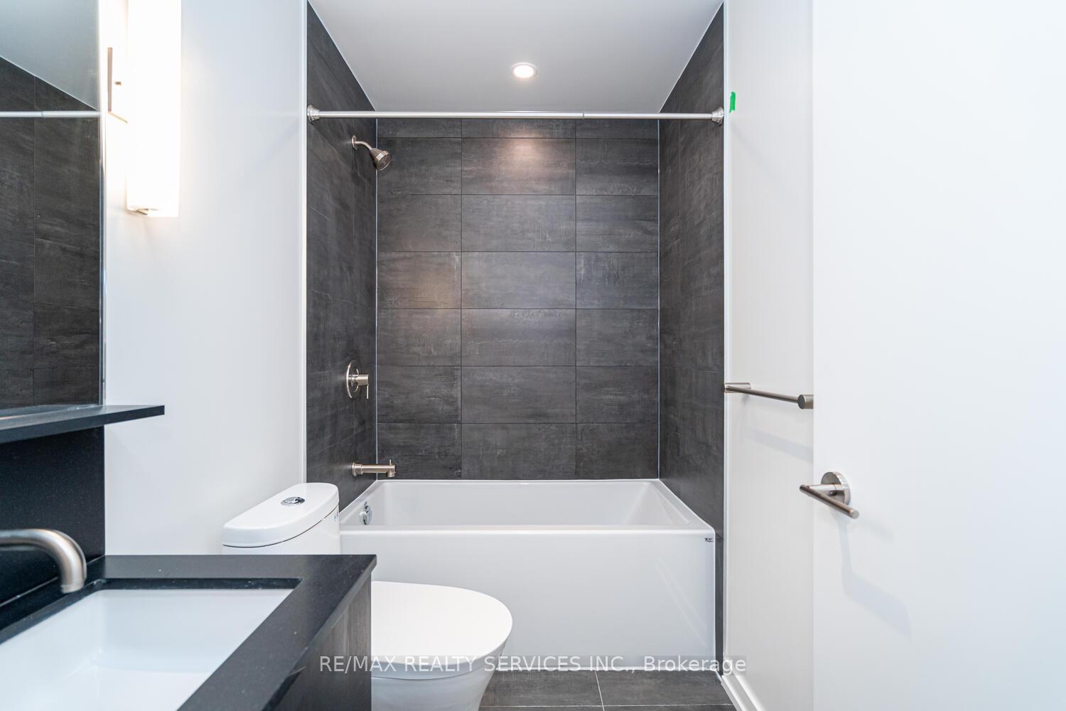 Photo 38 of Unit 1609, 120 Broadway Avenue, Toronto, Mount Pleasant West — HOMEH