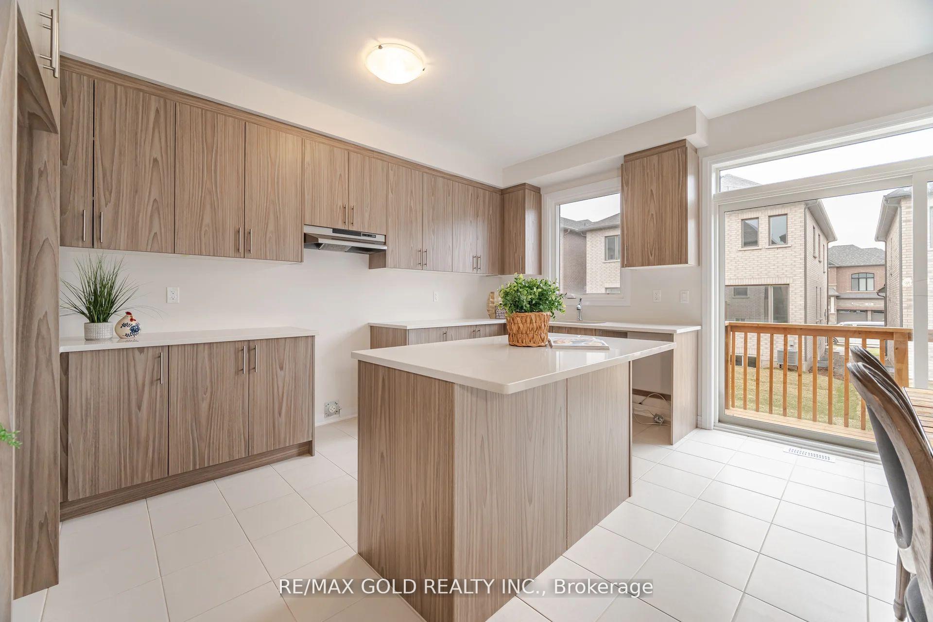 Photo 13 of 25 Gibson Drive, Erin — HOMEH