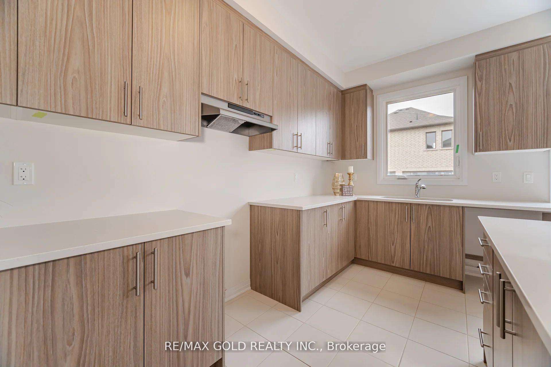 Photo 16 of 25 Gibson Drive, Erin — HOMEH