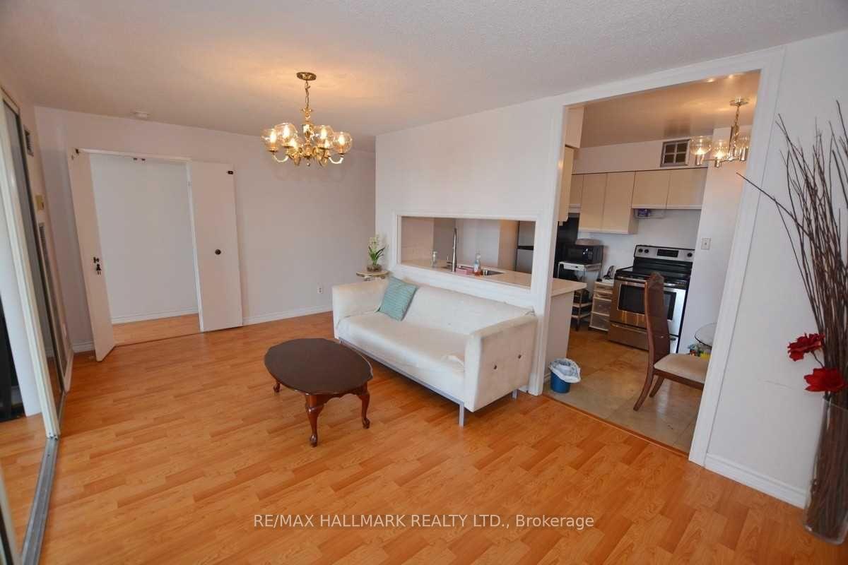Photo 4 of Unit 2215, 633 Bay Street, Toronto, Bay Street Corridor — HOMEH
