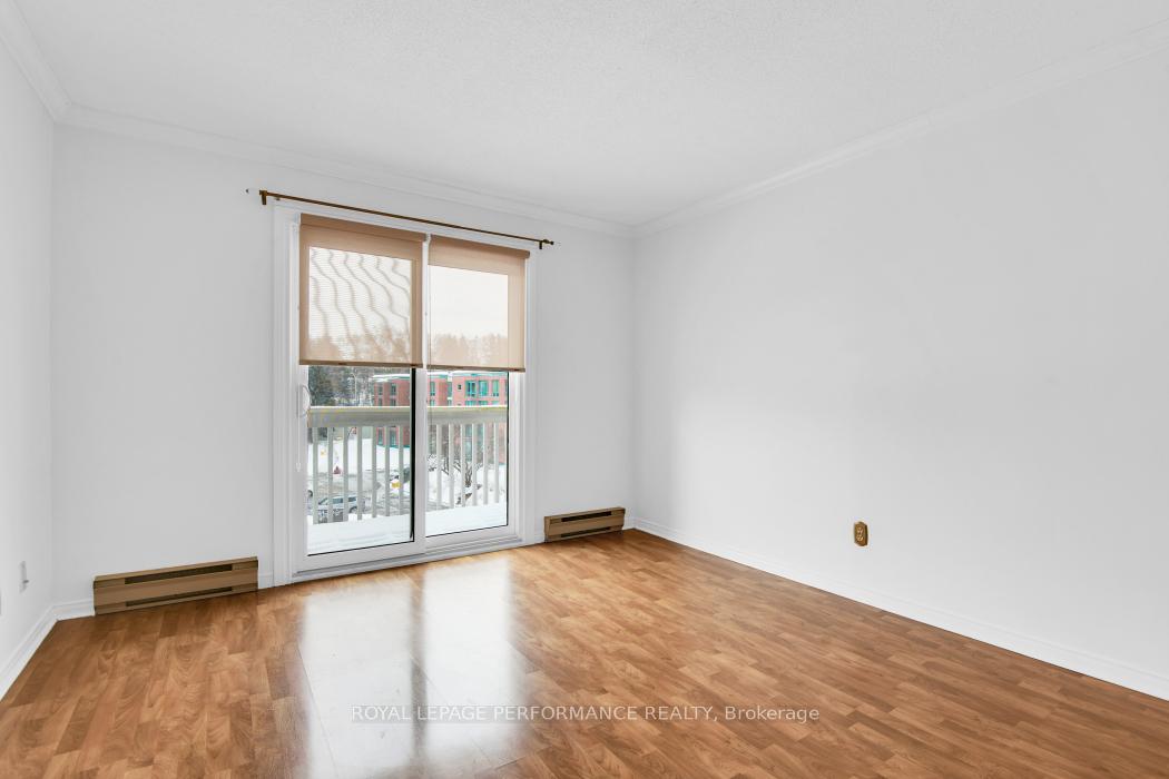 Photo 10 of Unit 403, 345 Centrum Boulevard W, Ottawa, Bilberry Creek/Queenswood Heights — HOMEH