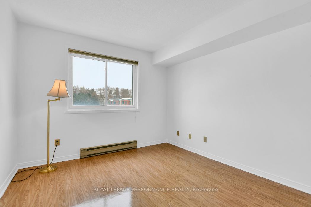 Photo 22 of Unit 403, 345 Centrum Boulevard W, Ottawa, Bilberry Creek/Queenswood Heights — HOMEH