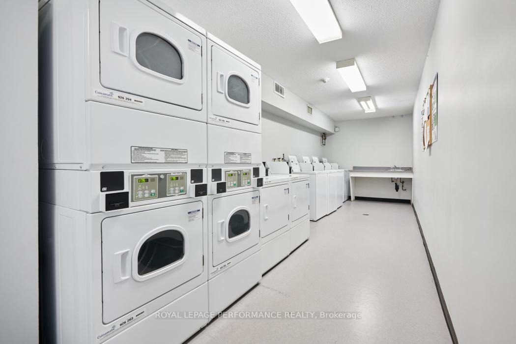 Photo 33 of Unit 403, 345 Centrum Boulevard W, Ottawa, Bilberry Creek/Queenswood Heights — HOMEH