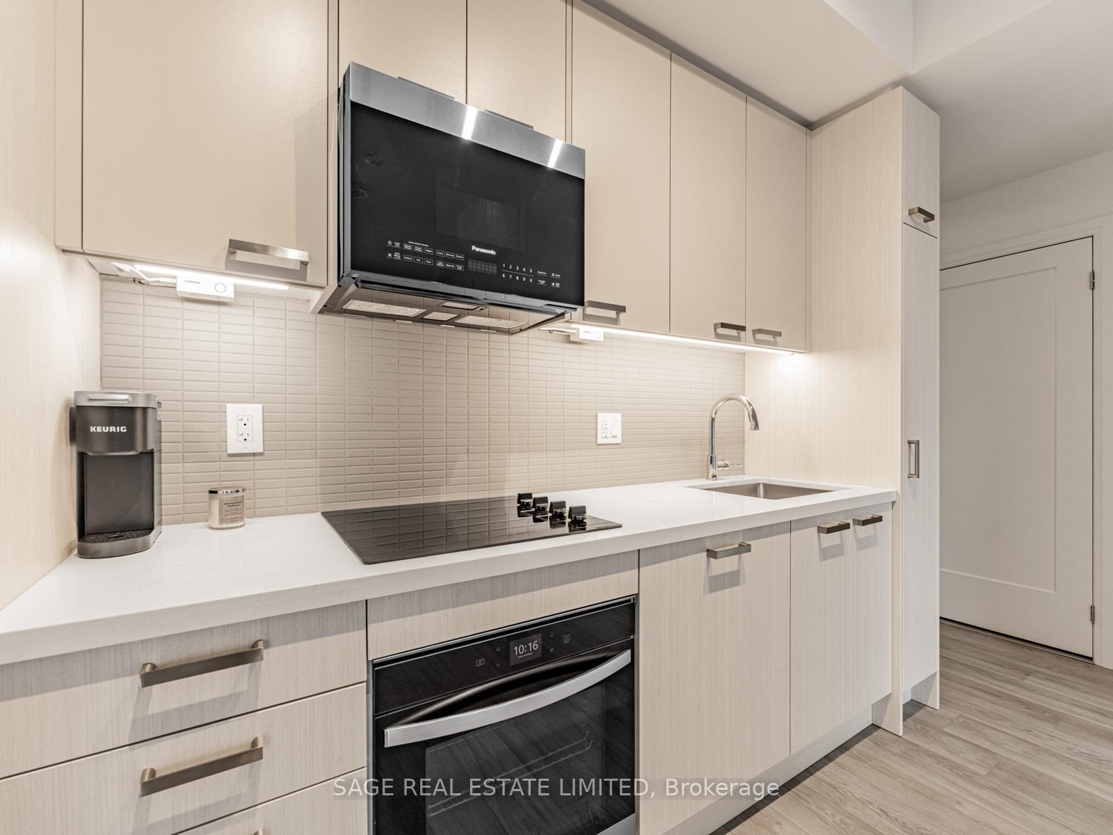 Photo 10 of Unit 911, 20 Soudan Avenue, Toronto, Mount Pleasant West — HOMEH
