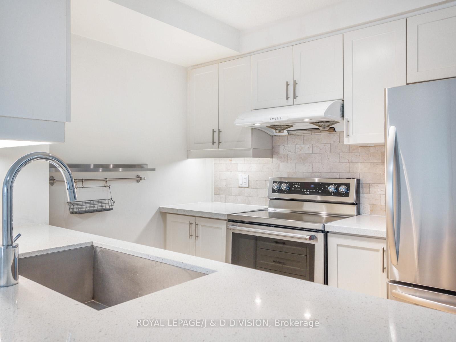 Photo 10 of Unit 706, 10 Queens Quay W, Toronto, Waterfront Communities — HOMEH