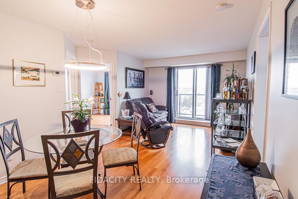 Photo 5 of Unit 805, 314 Central Park Drive, Ottawa, Central Park — HOMEH