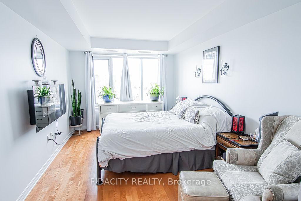 Photo 7 of Unit 805, 314 Central Park Drive, Ottawa, Central Park — HOMEH
