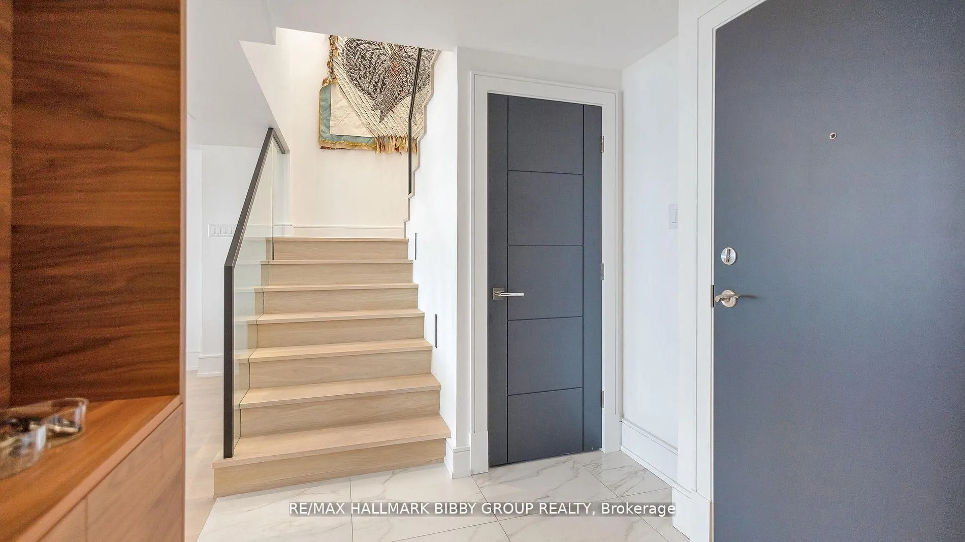 Photo 13 of Unit 613, 99 Harbour Square, Toronto, Waterfront Communities — HOMEH