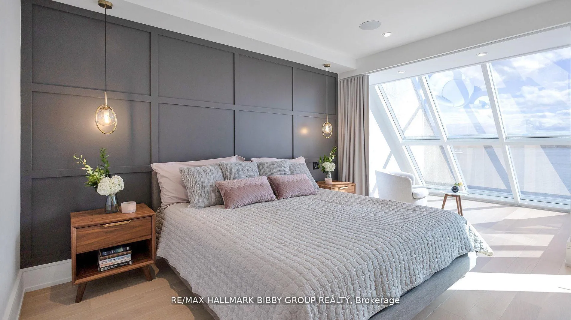 Photo 15 of Unit 613, 99 Harbour Square, Toronto, Waterfront Communities — HOMEH