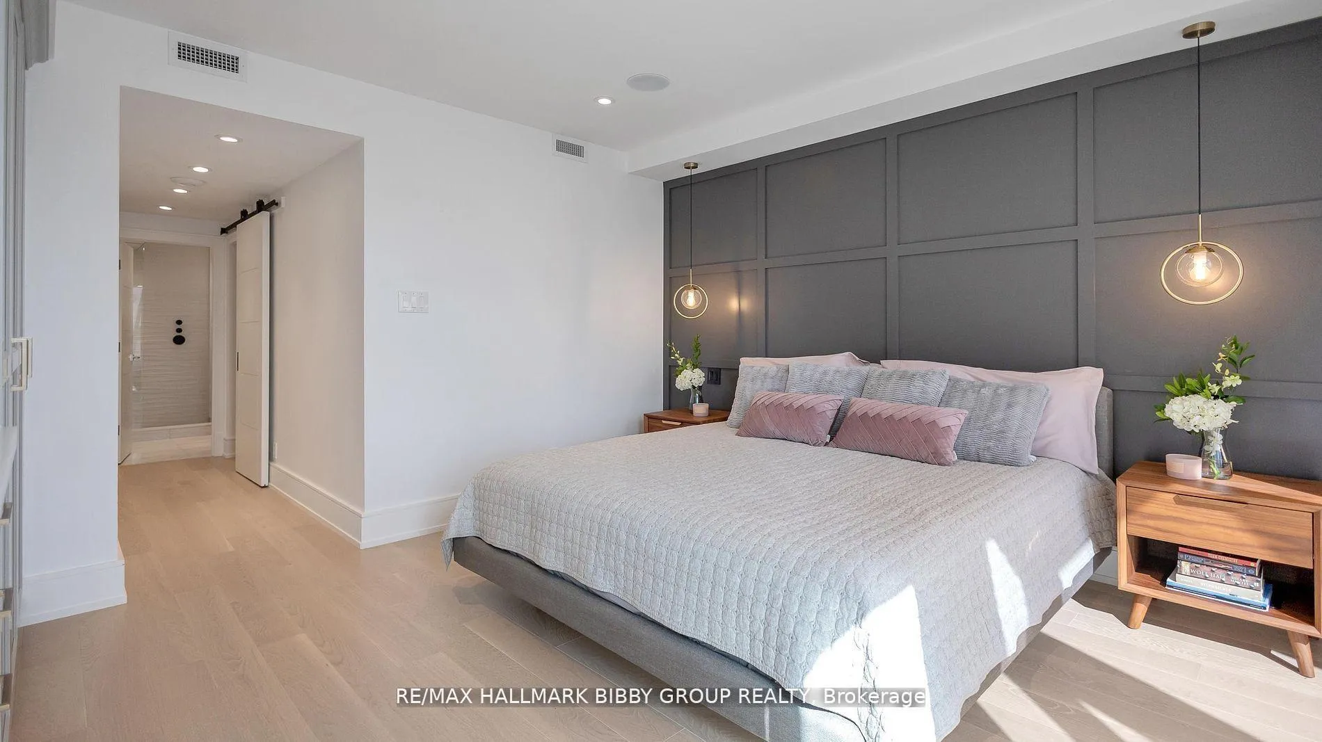 Photo 16 of Unit 613, 99 Harbour Square, Toronto, Waterfront Communities — HOMEH