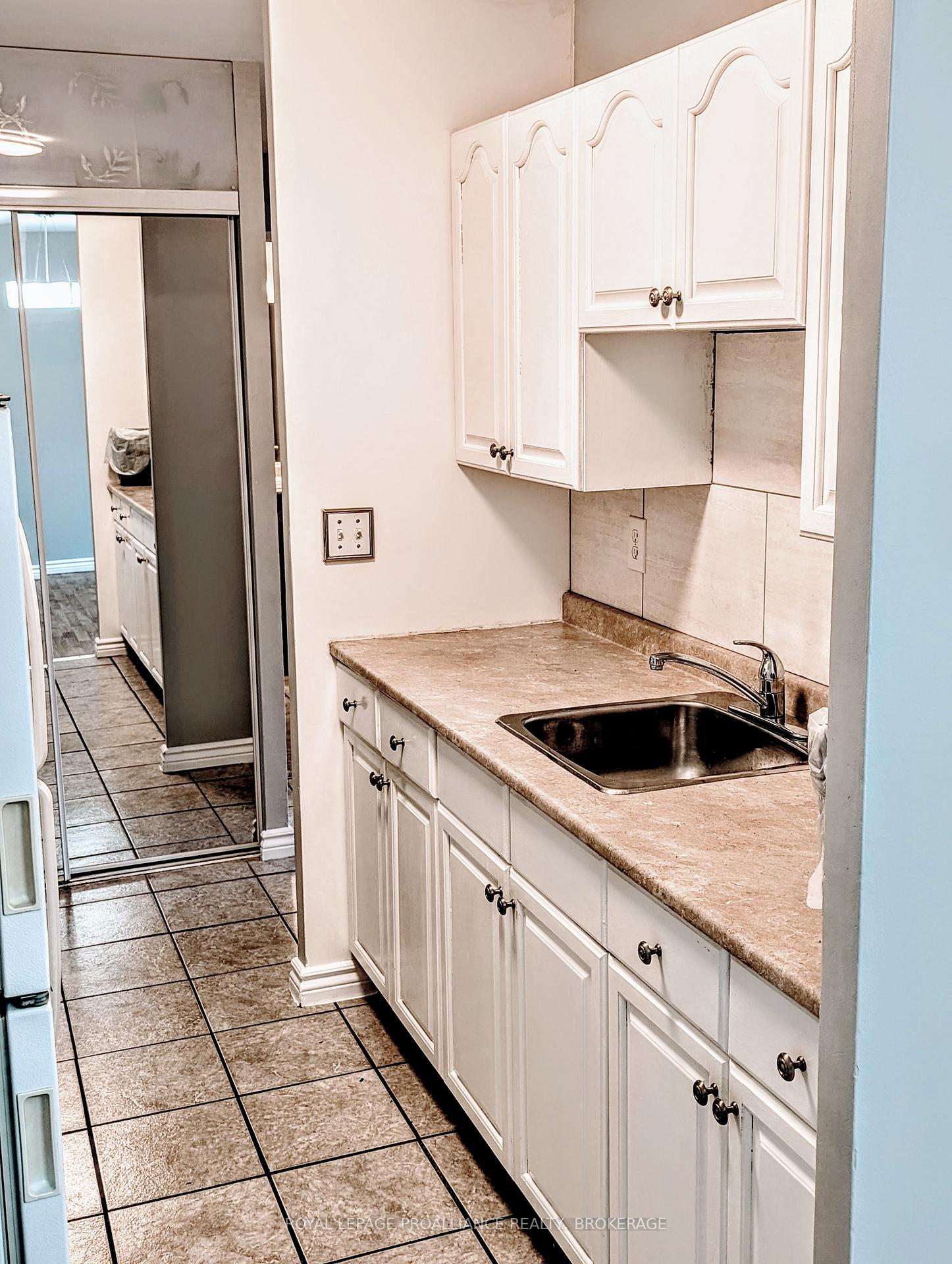 Photo 5 of Unit 109, 17 Eldon Hall Place, Kingston, Central City West — HOMEH
