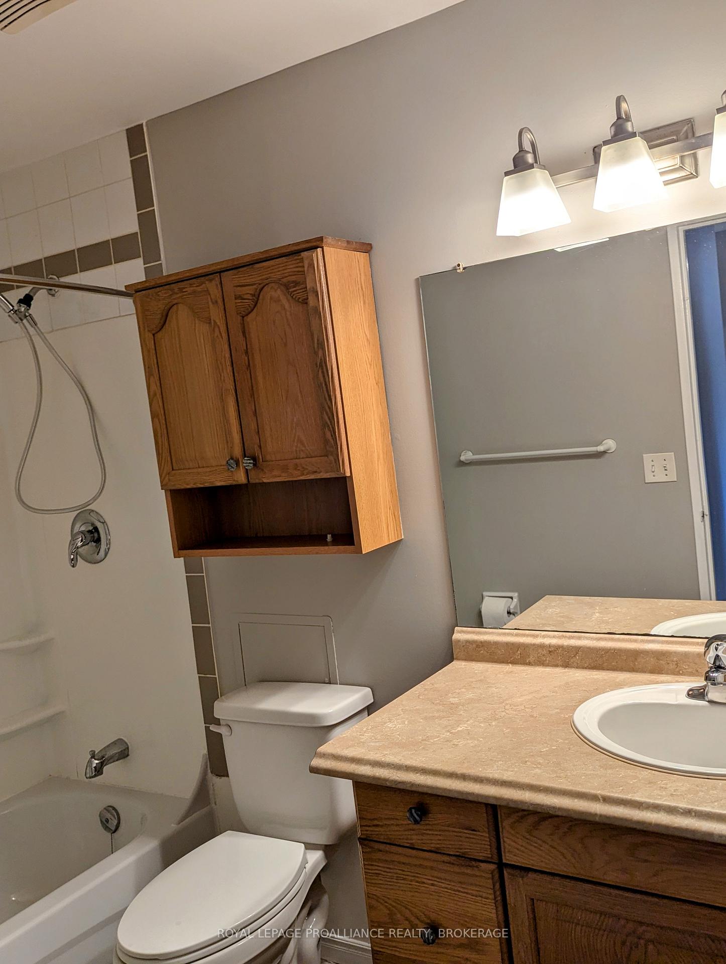 Photo 11 of Unit 109, 17 Eldon Hall Place, Kingston, Central City West — HOMEH