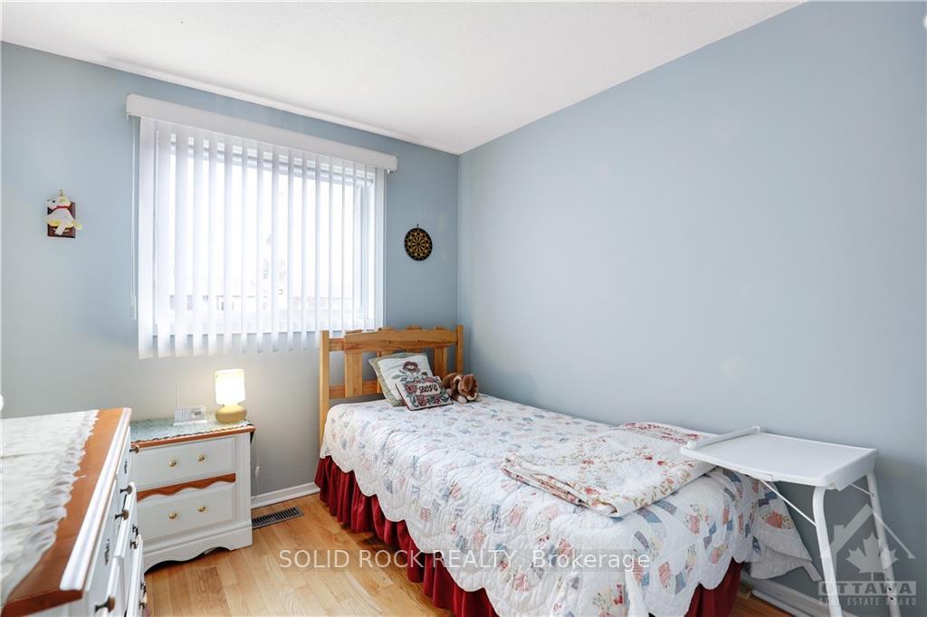Photo 12 of 3 Seyton Drive, Ottawa, Westcliffe Estates — HOMEH