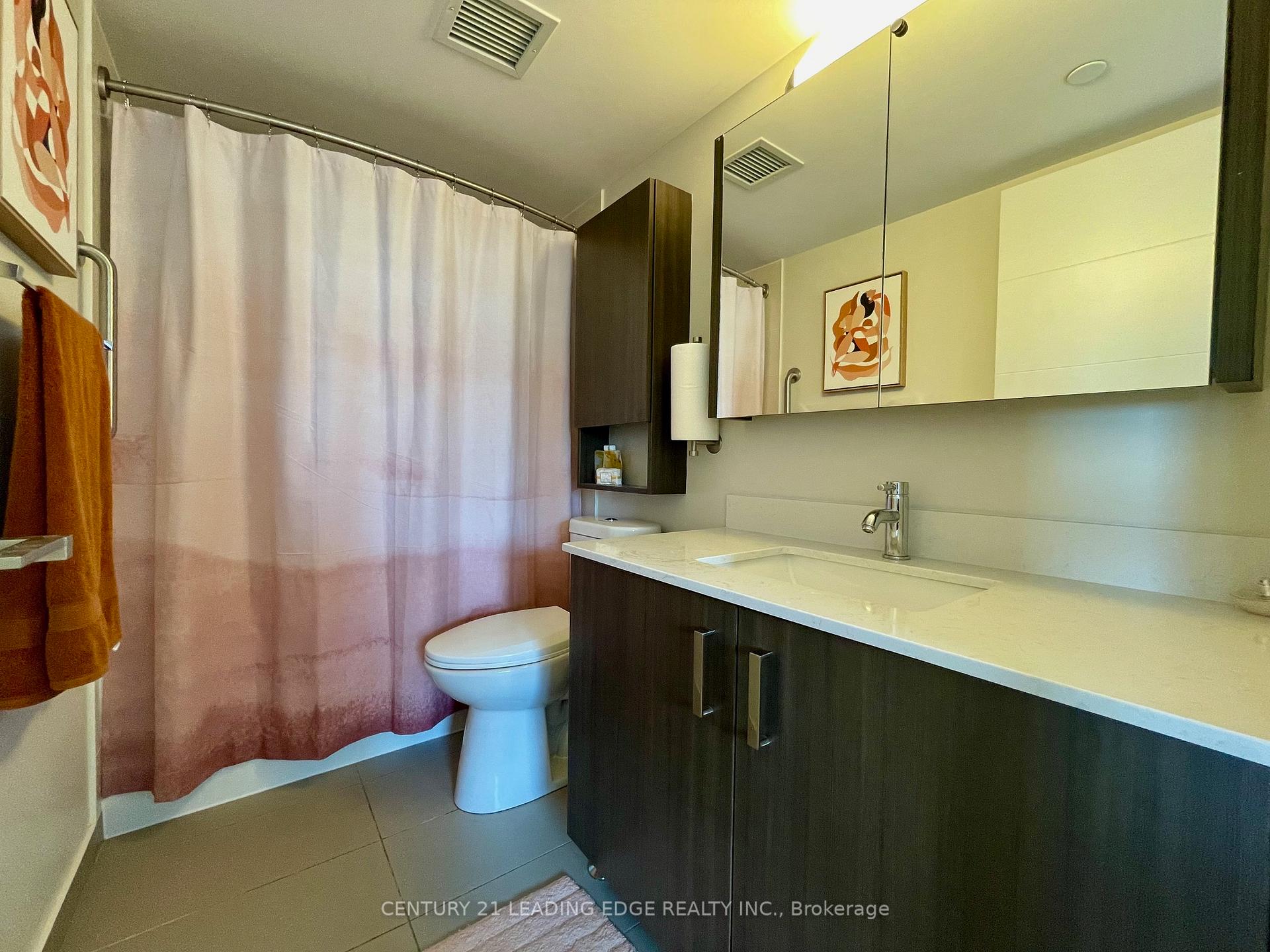 Photo 1 of Unit 1010, 18 Uptown Drive, Markham, Unionville — HOMEH
