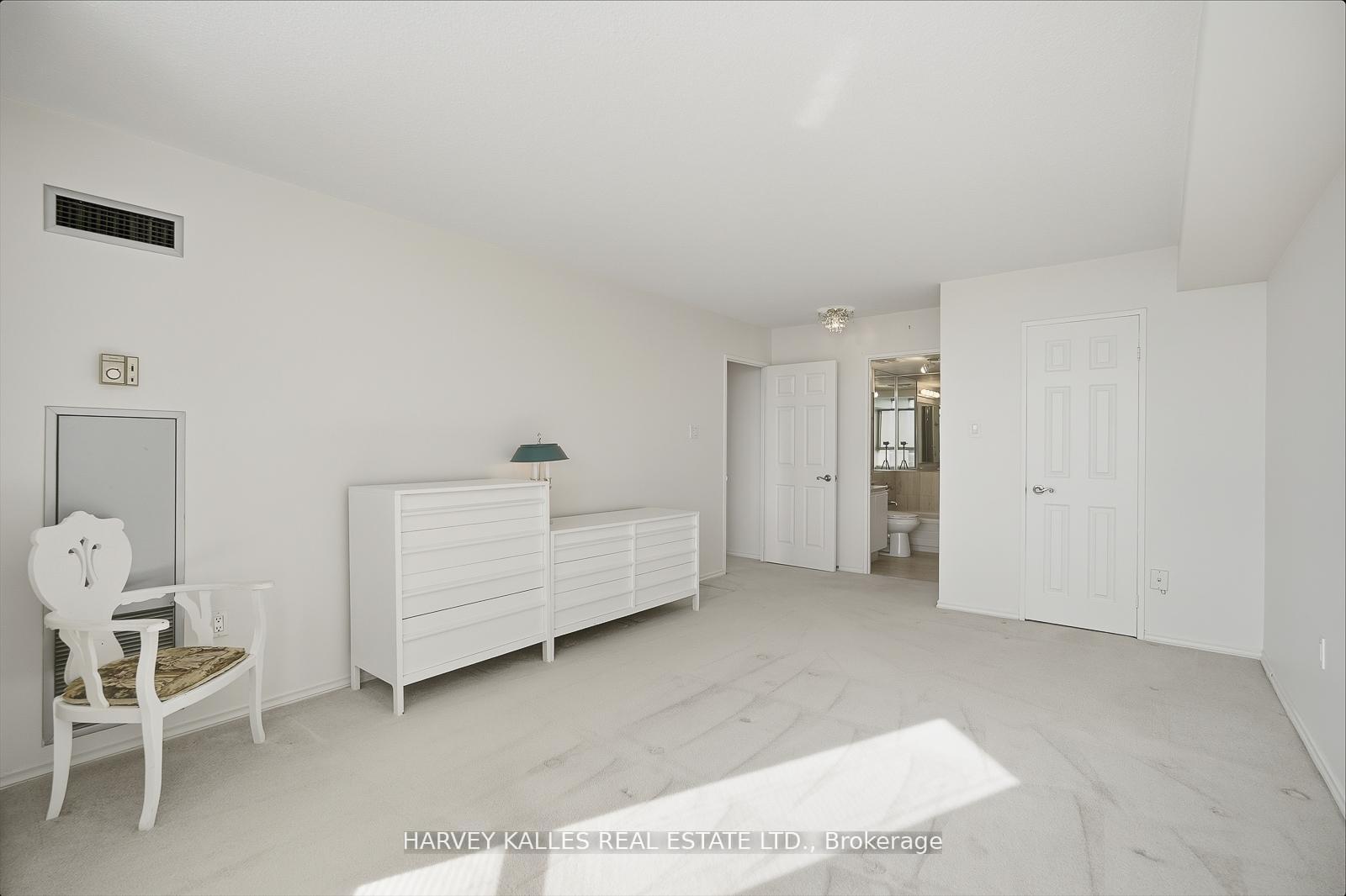 Photo 20 of Unit 812, 20 Cherrytree Drive, Brampton, Fletcher's Creek South — HOMEH