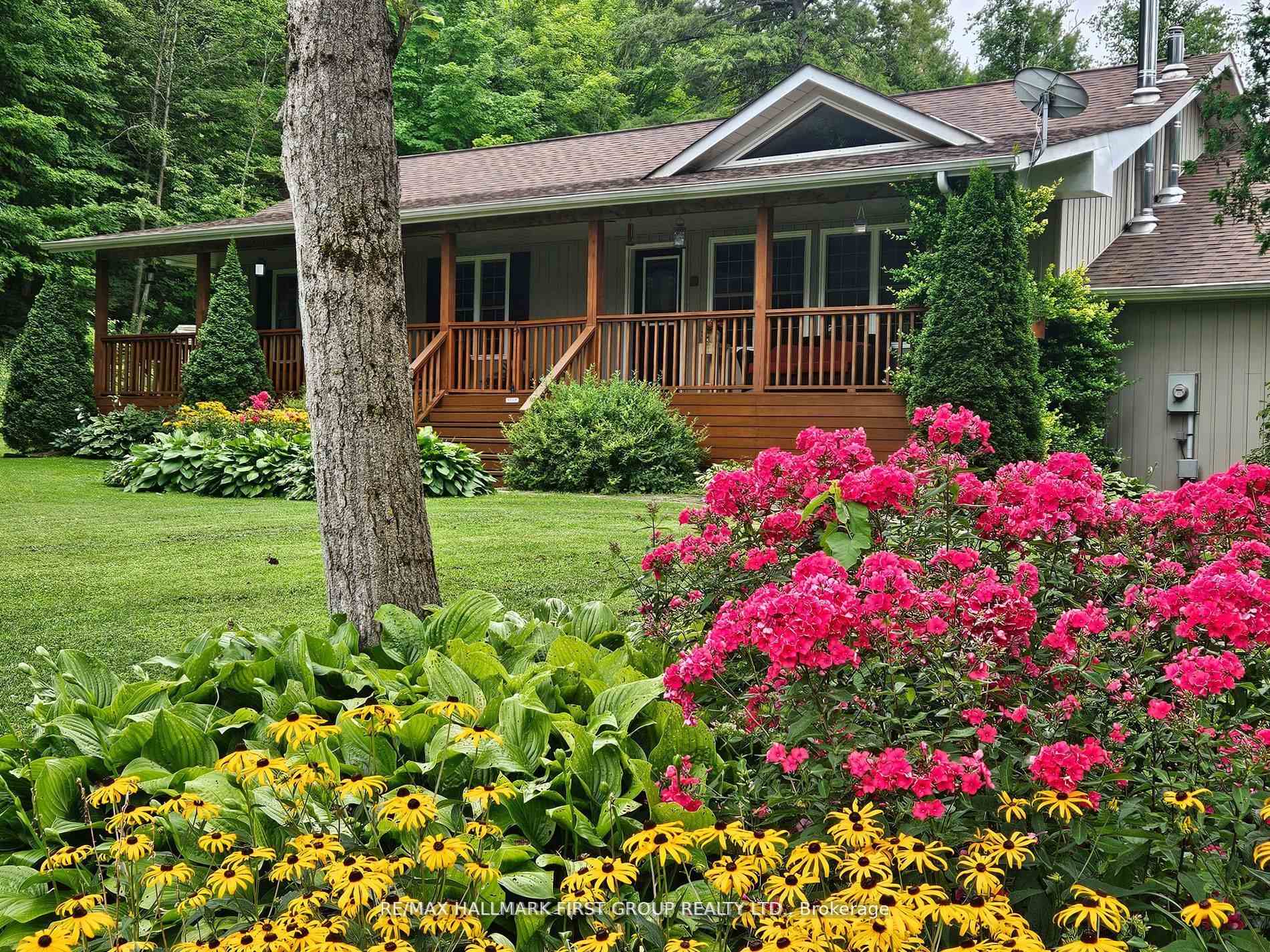 Front of 715 Whitebirch Road