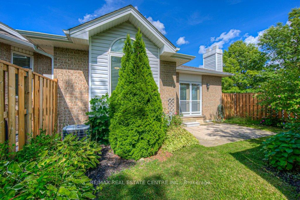 Photo 39 of 43 Postoaks Drive, Hamilton, Mount Hope — HOMEH