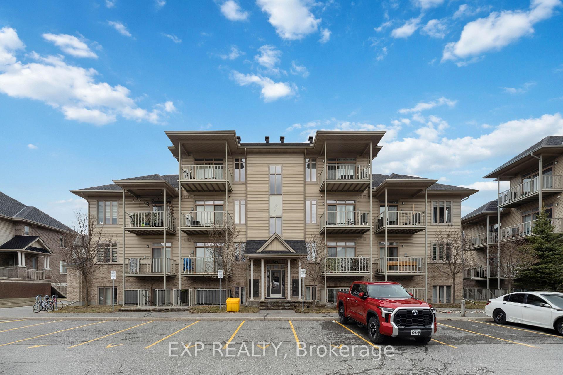 Photo 2 of Unit A, 22 Tadley Private, Ottawa, Barrhaven - Longfields — HOMEH