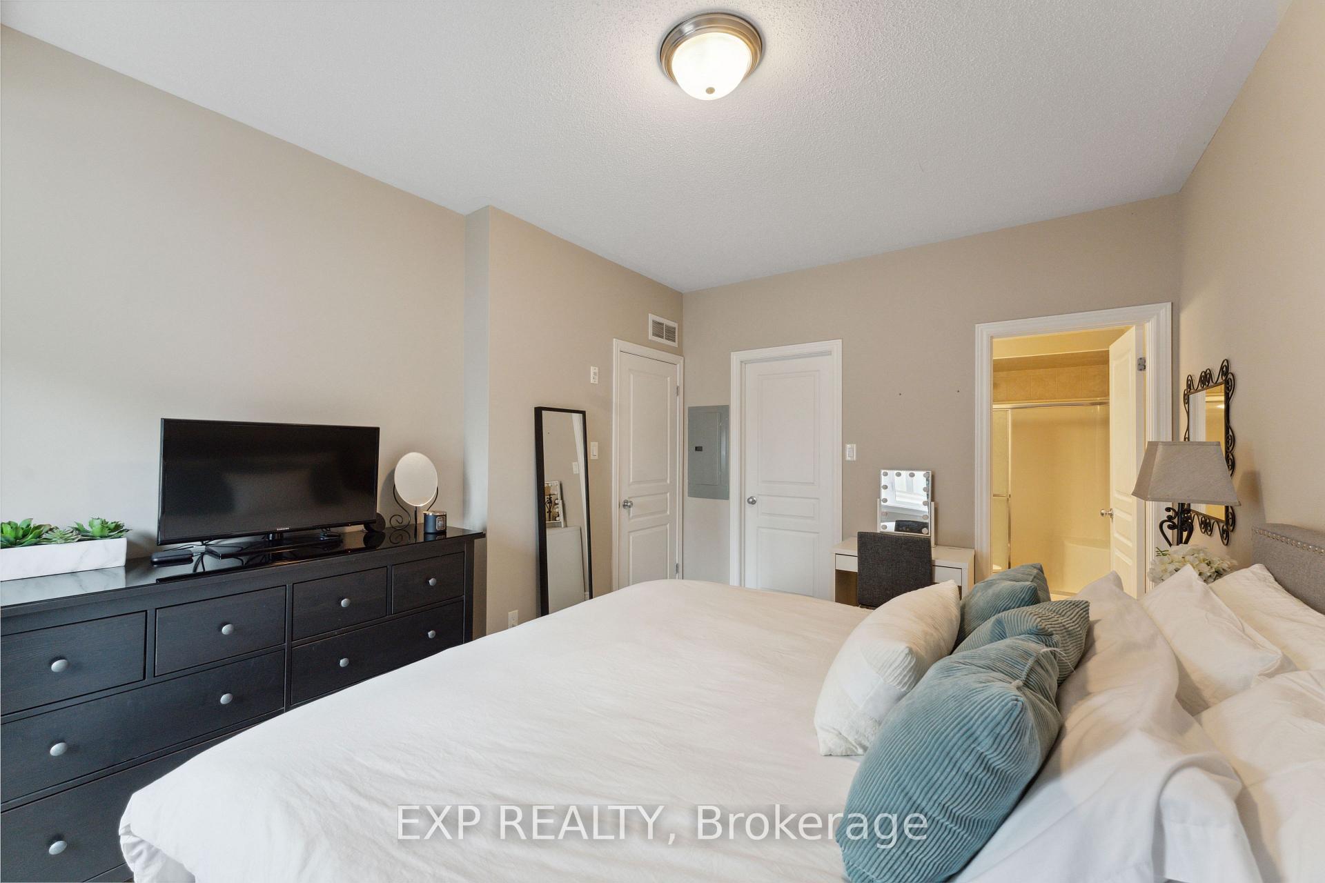 Photo 30 of Unit A, 22 Tadley Private, Ottawa, Barrhaven - Longfields — HOMEH