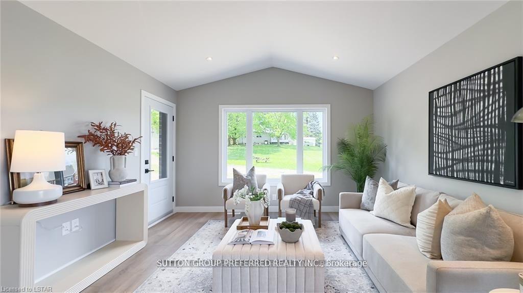 Photo 19 of 246 Beech Street, Central Huron, Clinton — HOMEH