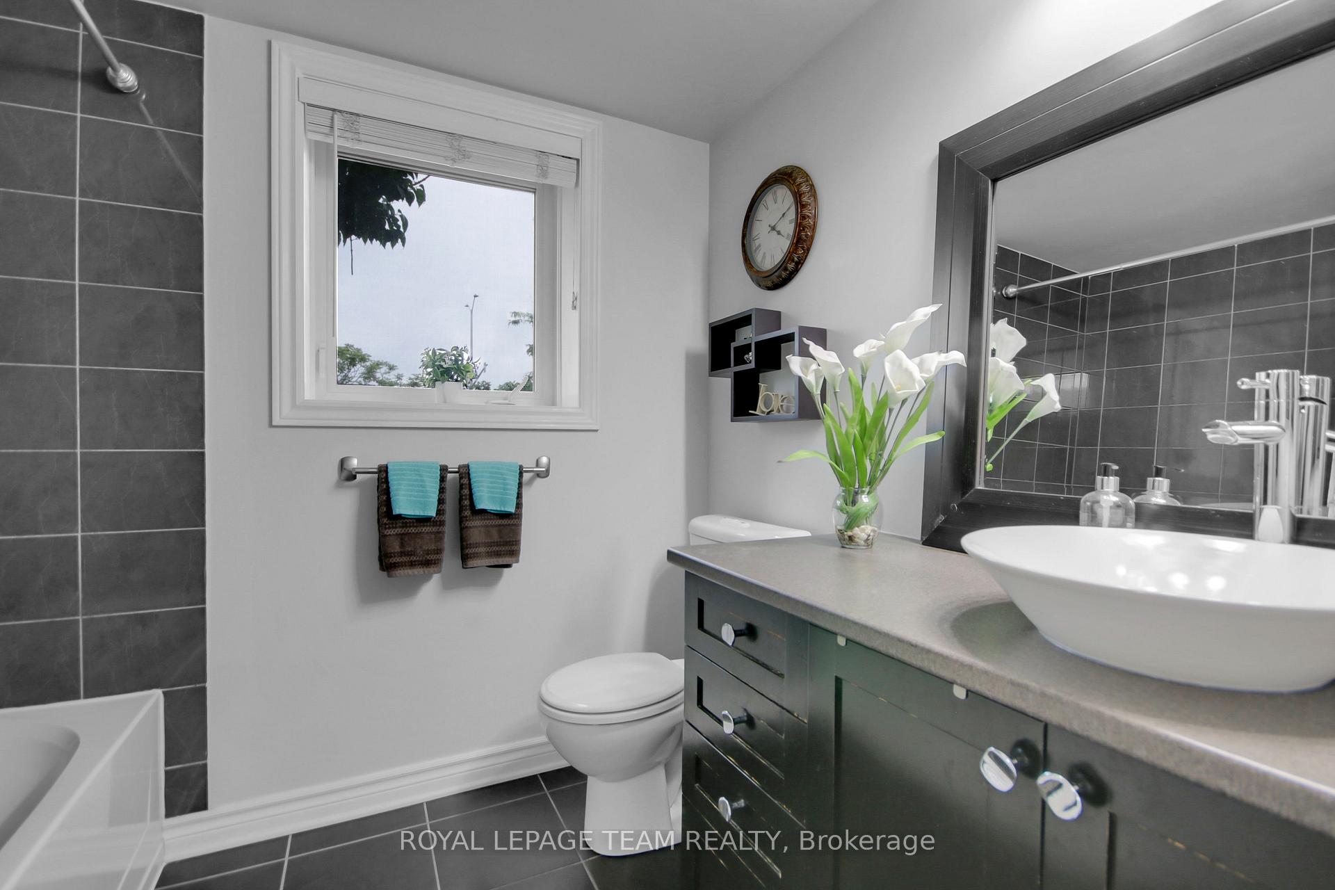 Photo 22 of Unit 2, 565 Stonefield Private, Ottawa, Barrhaven East — HOMEH
