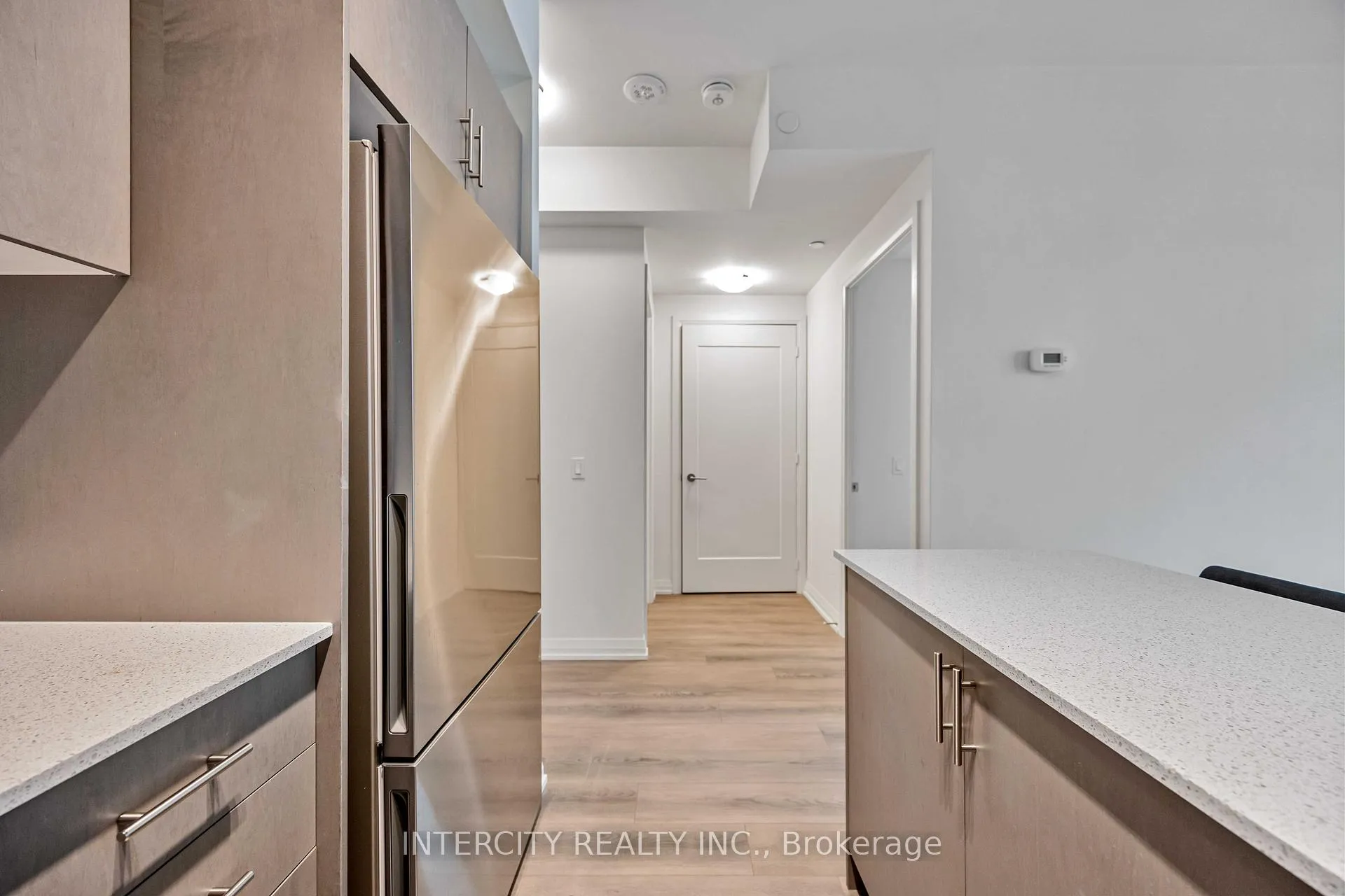 Photo 6 of Unit 523, 9000 Jane Street, Vaughan, Vellore Village — HOMEH