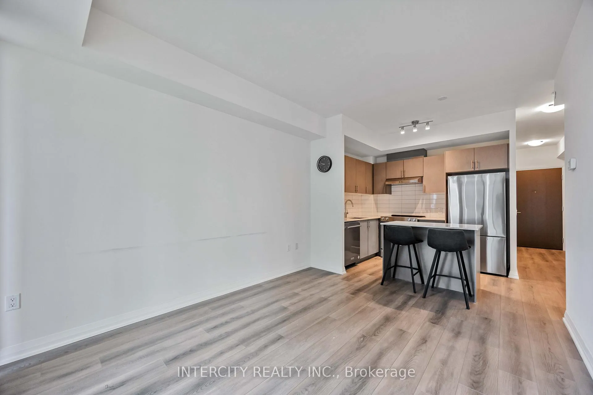 Photo 14 of Unit 523, 9000 Jane Street, Vaughan, Vellore Village — HOMEH