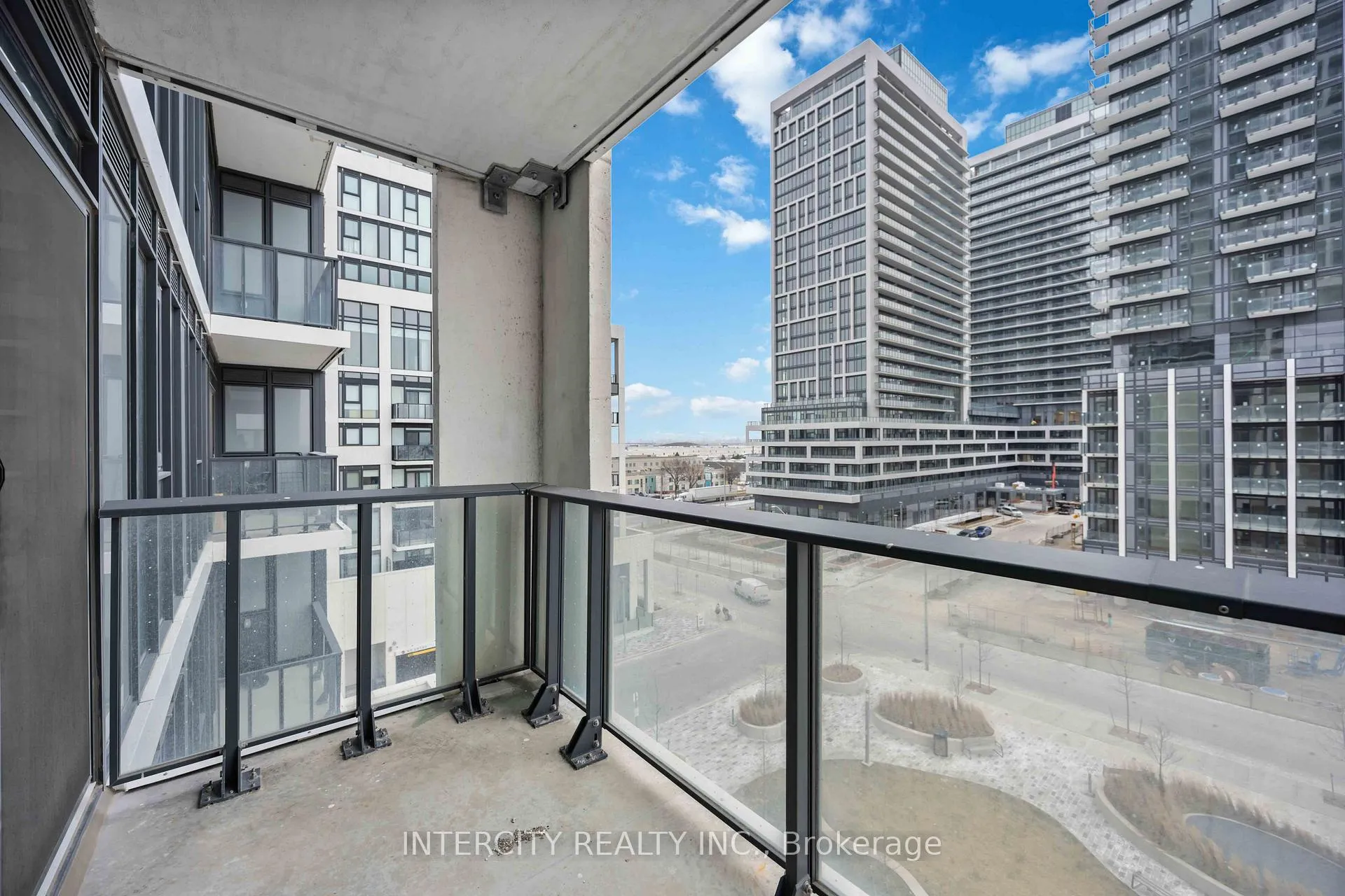 Photo 20 of Unit 523, 9000 Jane Street, Vaughan, Vellore Village — HOMEH