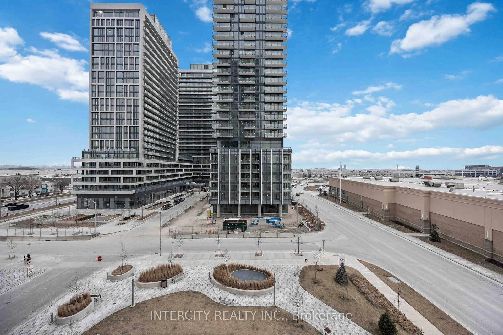 Photo 21 of Unit 523, 9000 Jane Street, Vaughan, Vellore Village — HOMEH