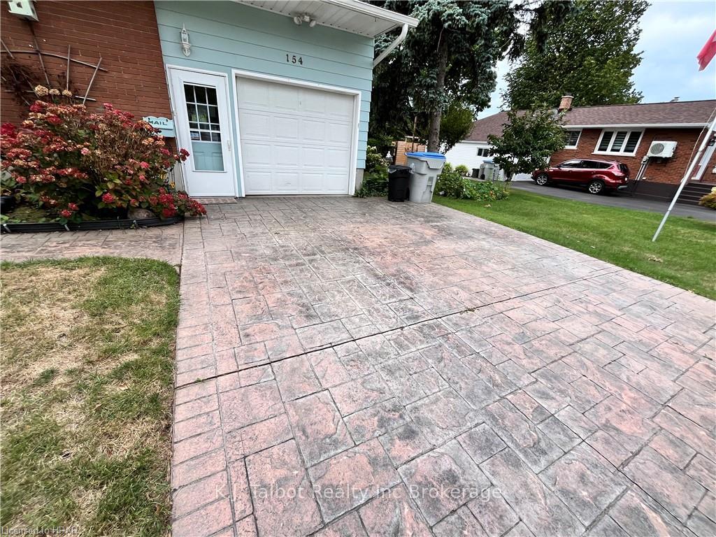 Photo 2 of 154 Blake Street E, Goderich, Goderich (Town) — HOMEH