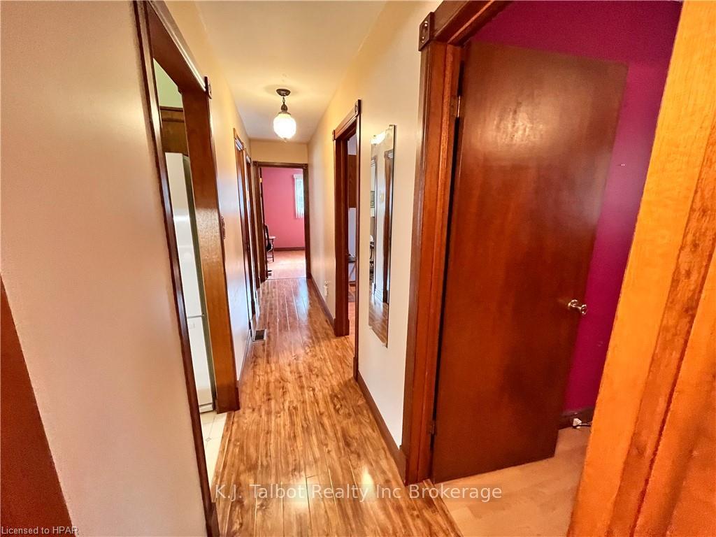 Photo 14 of 154 Blake Street E, Goderich, Goderich (Town) — HOMEH