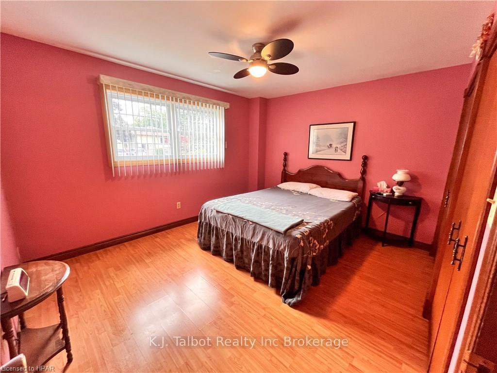 Photo 15 of 154 Blake Street E, Goderich, Goderich (Town) — HOMEH