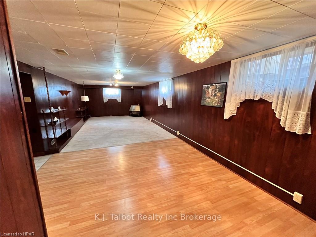 Photo 20 of 154 Blake Street E, Goderich, Goderich (Town) — HOMEH