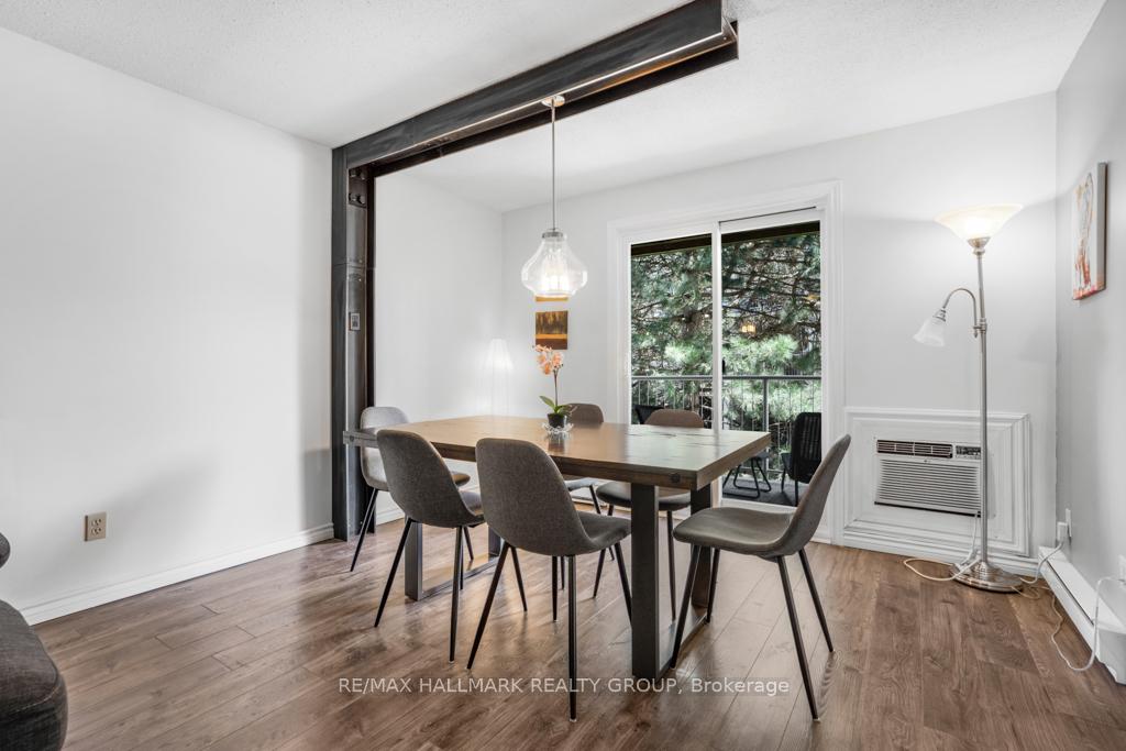 Photo 4 of Unit 203, 270 Brittany Drive, Ottawa, Viscount Alexander Park — HOMEH