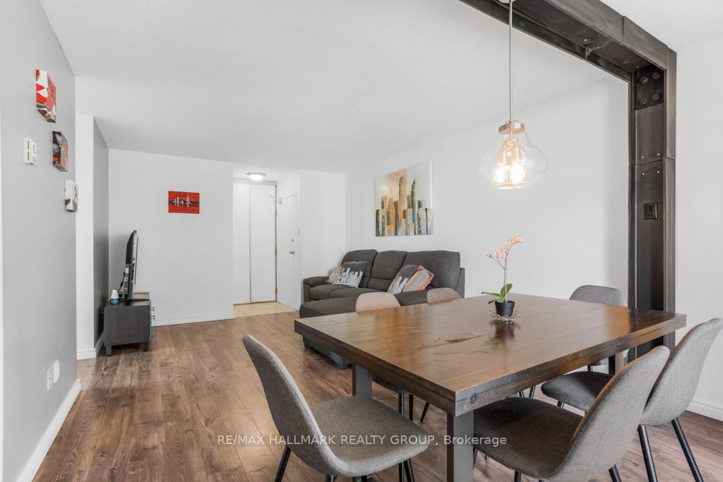 Photo 7 of Unit 203, 270 Brittany Drive, Ottawa, Viscount Alexander Park — HOMEH