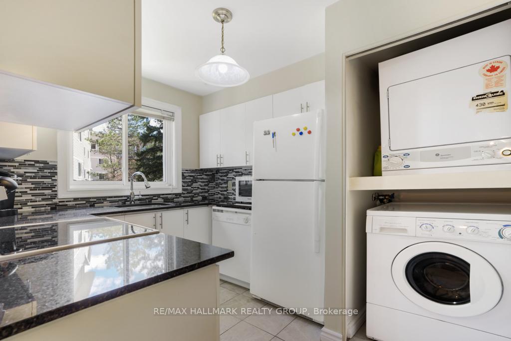 Photo 11 of Unit 203, 270 Brittany Drive, Ottawa, Viscount Alexander Park — HOMEH