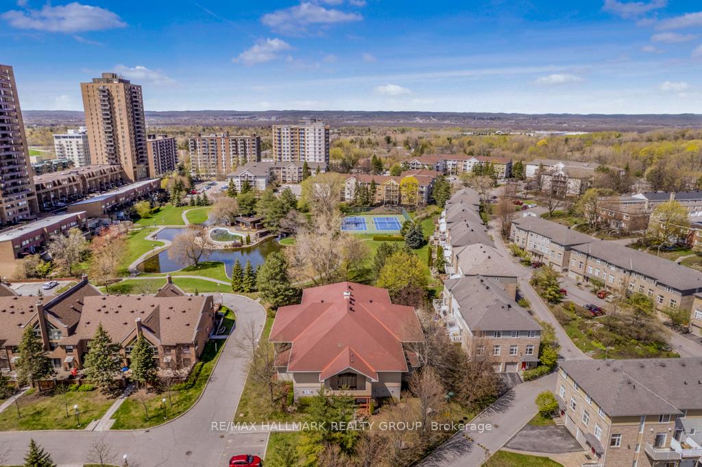 Photo 27 of Unit 203, 270 Brittany Drive, Ottawa, Viscount Alexander Park — HOMEH