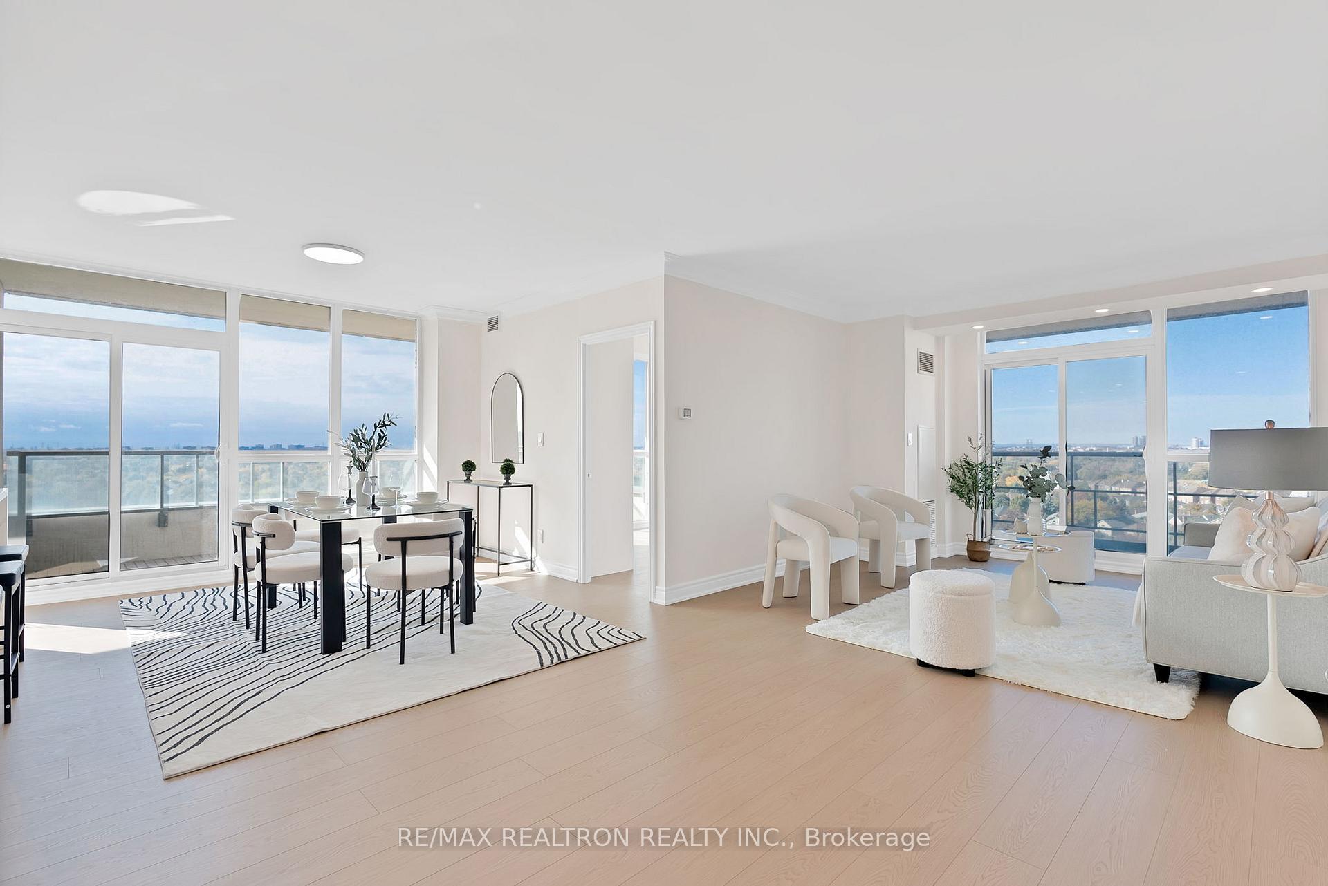 Photo 5 of Unit 1206, 88 Promenade Circle, Vaughan, Brownridge — HOMEH