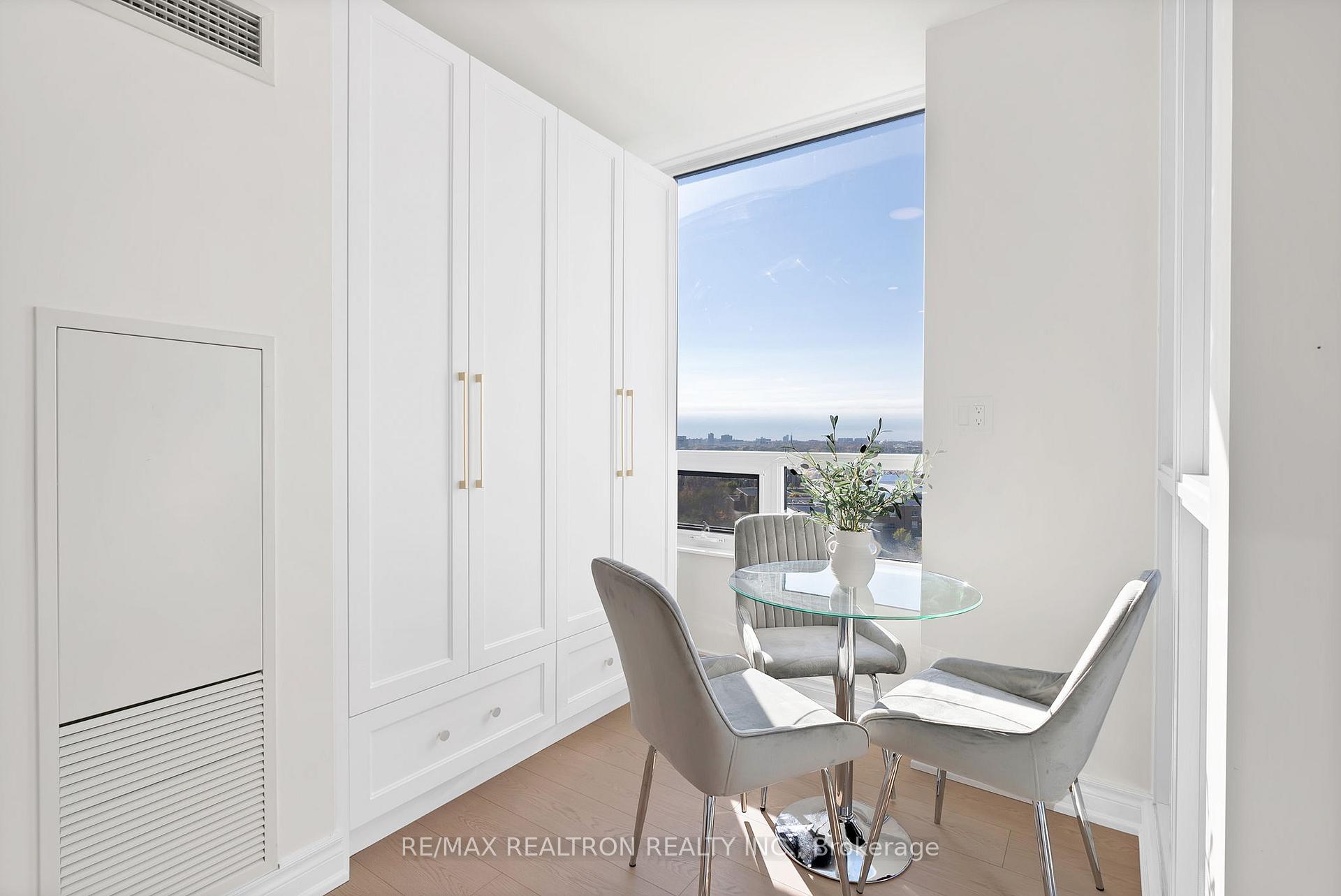 Photo 13 of Unit 1206, 88 Promenade Circle, Vaughan, Brownridge — HOMEH