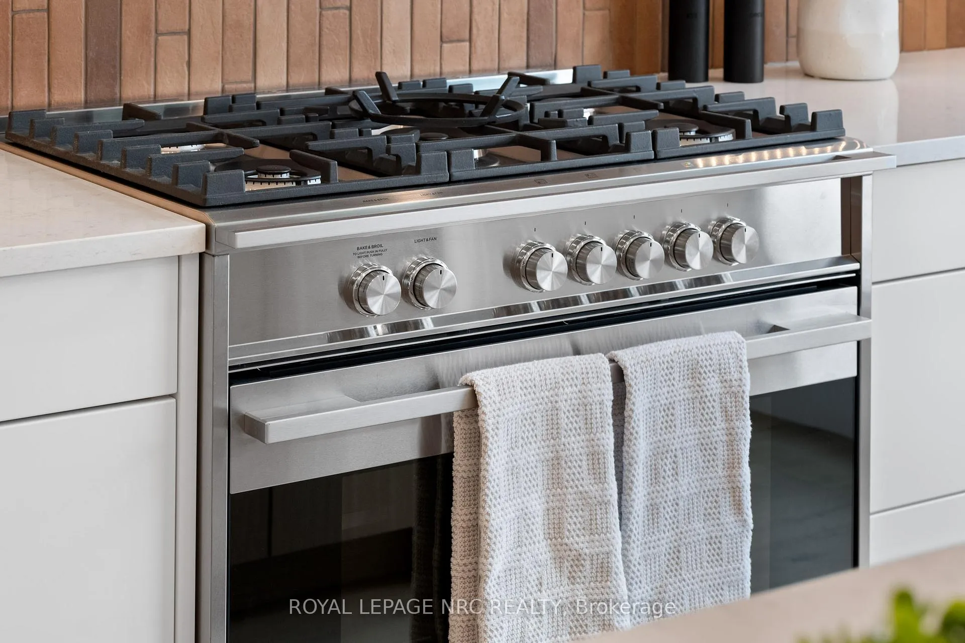 Photo 39 of 153E Port Robinson Road, Pelham, Fonthill — HOMEH
