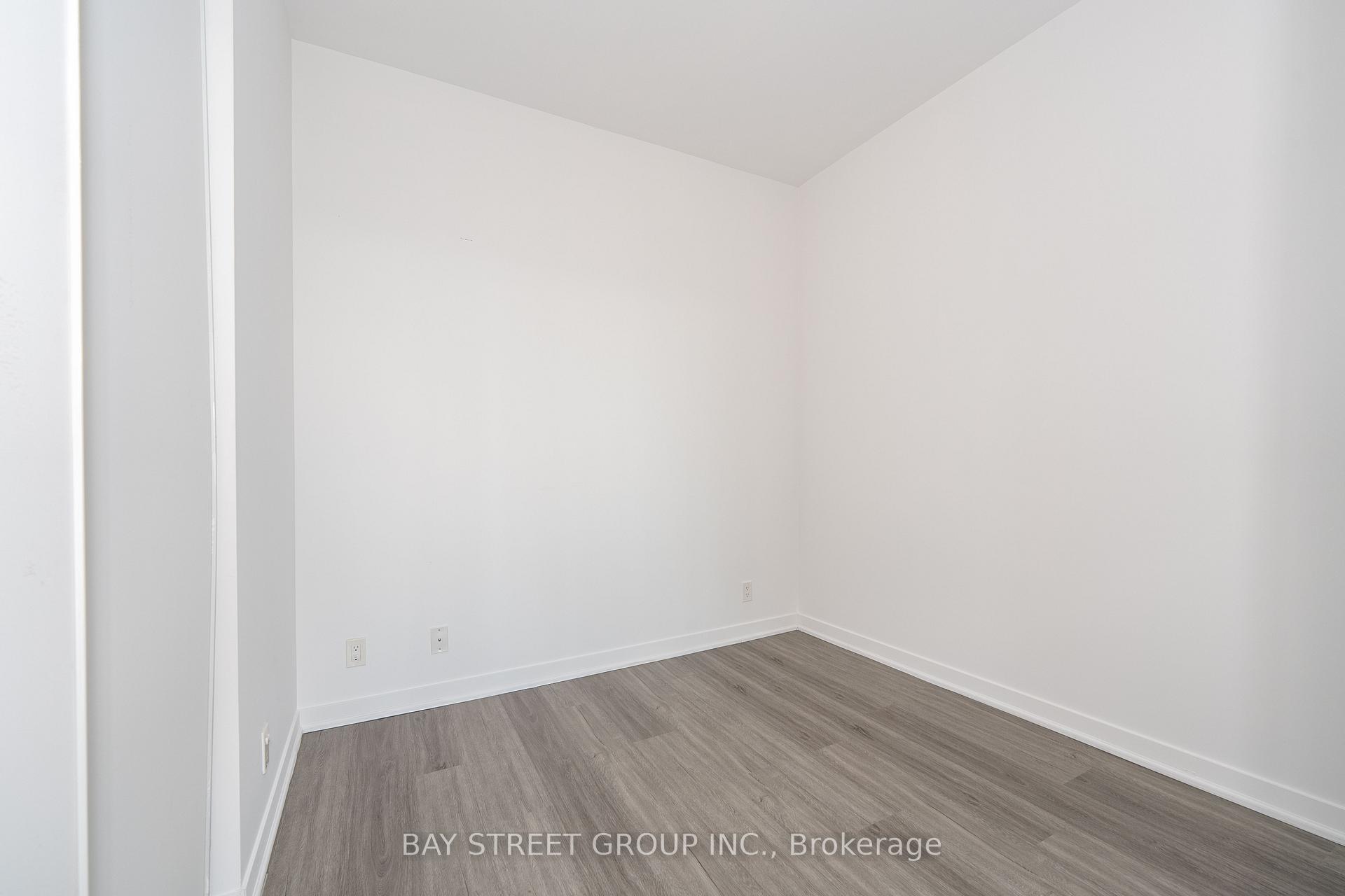 Photo 21 of Unit 3208, 5 Buttermill Avenue, Vaughan, Vaughan Corporate Centre — HOMEH
