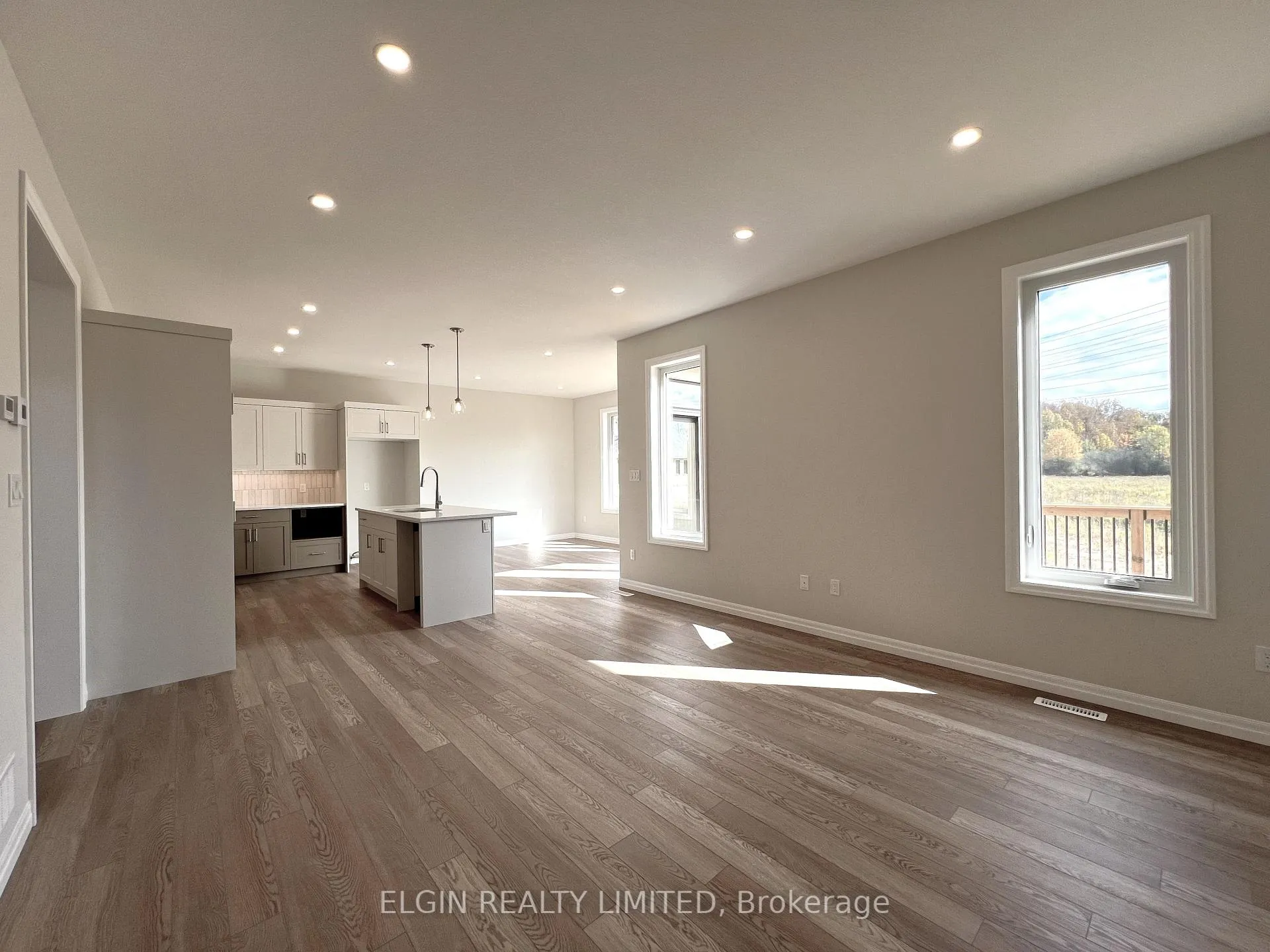 Photo 12 of 8 Horizon Court, Central Elgin, Rural Central Elgin — HOMEH