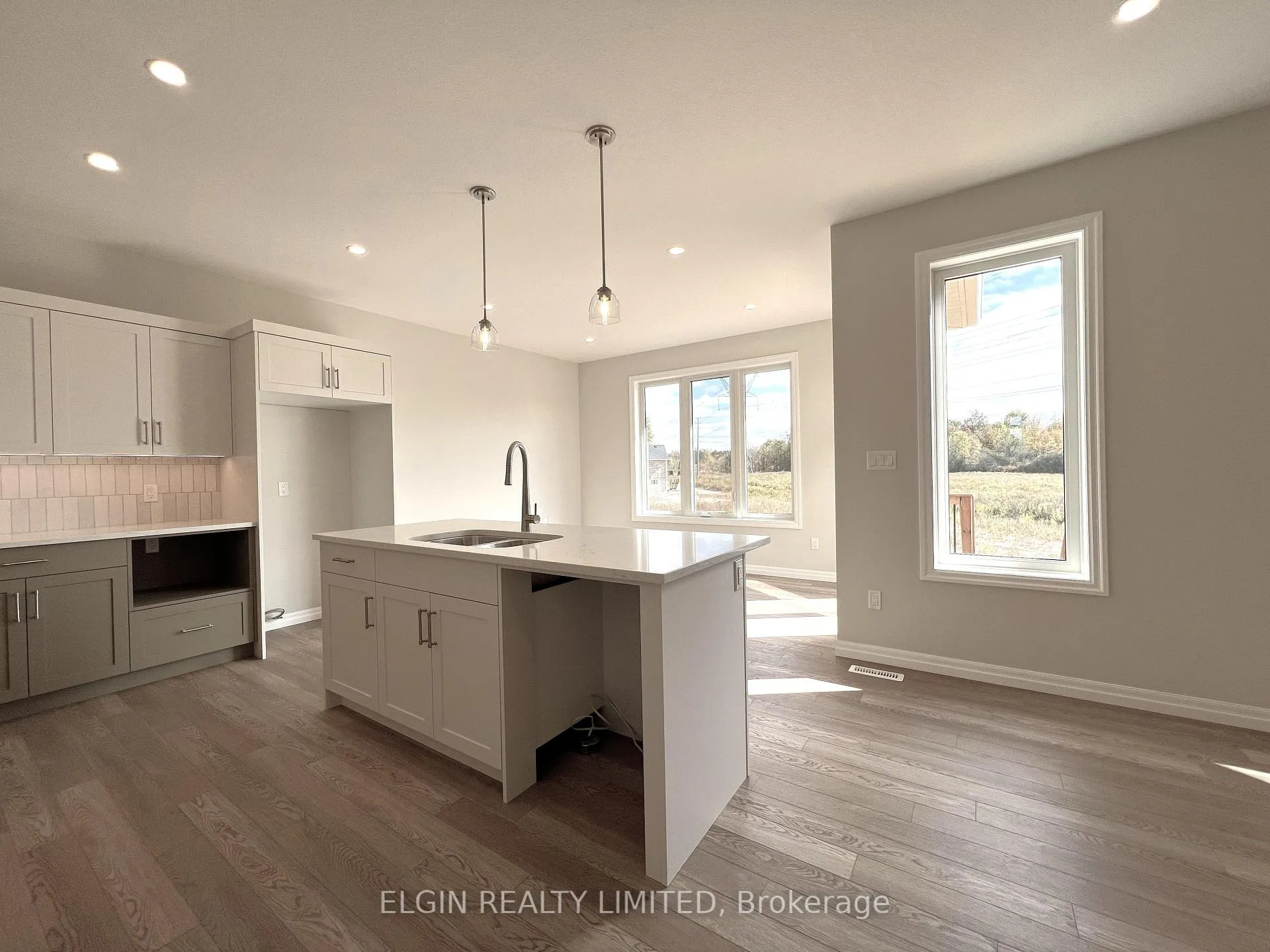 Photo 17 of 8 Horizon Court, Central Elgin, Rural Central Elgin — HOMEH