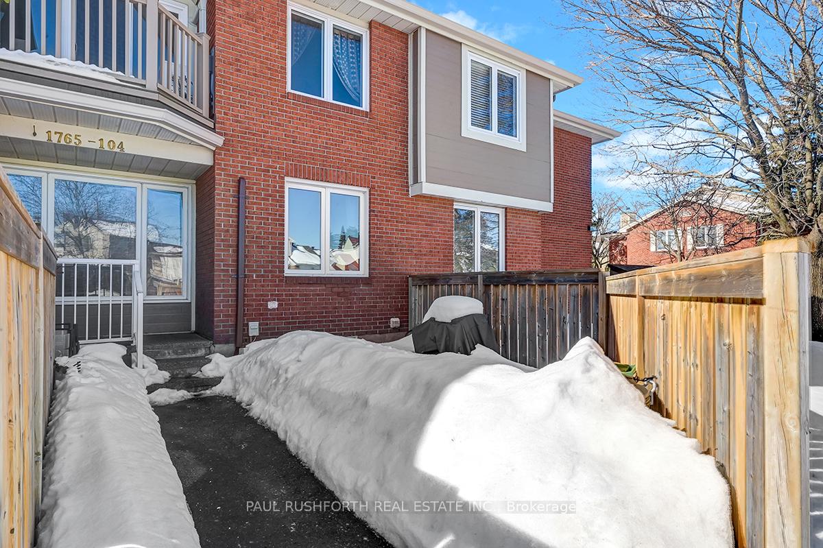 Photo 2 of Unit 104, 1765 Cabaret Lane, Ottawa, Fallingbrook/Pineridge — HOMEH