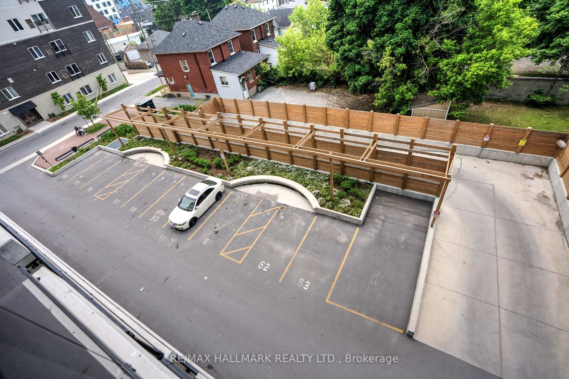 Photo 41 of Unit 406, 652 Princess Street, Kingston, Central City East — HOMEH