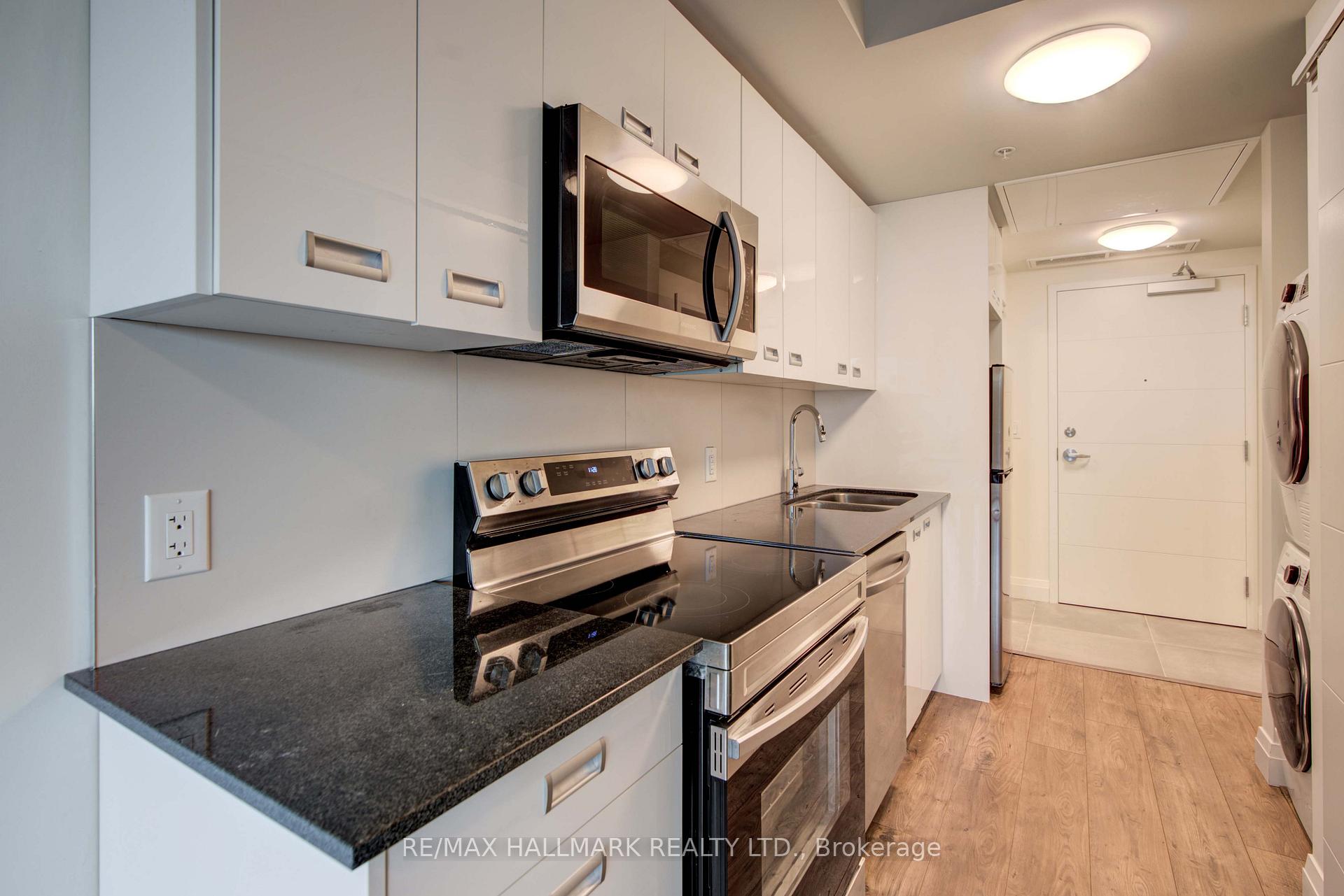 Photo 6 of Unit 406, 652 Princess Street, Kingston, Central City East — HOMEH