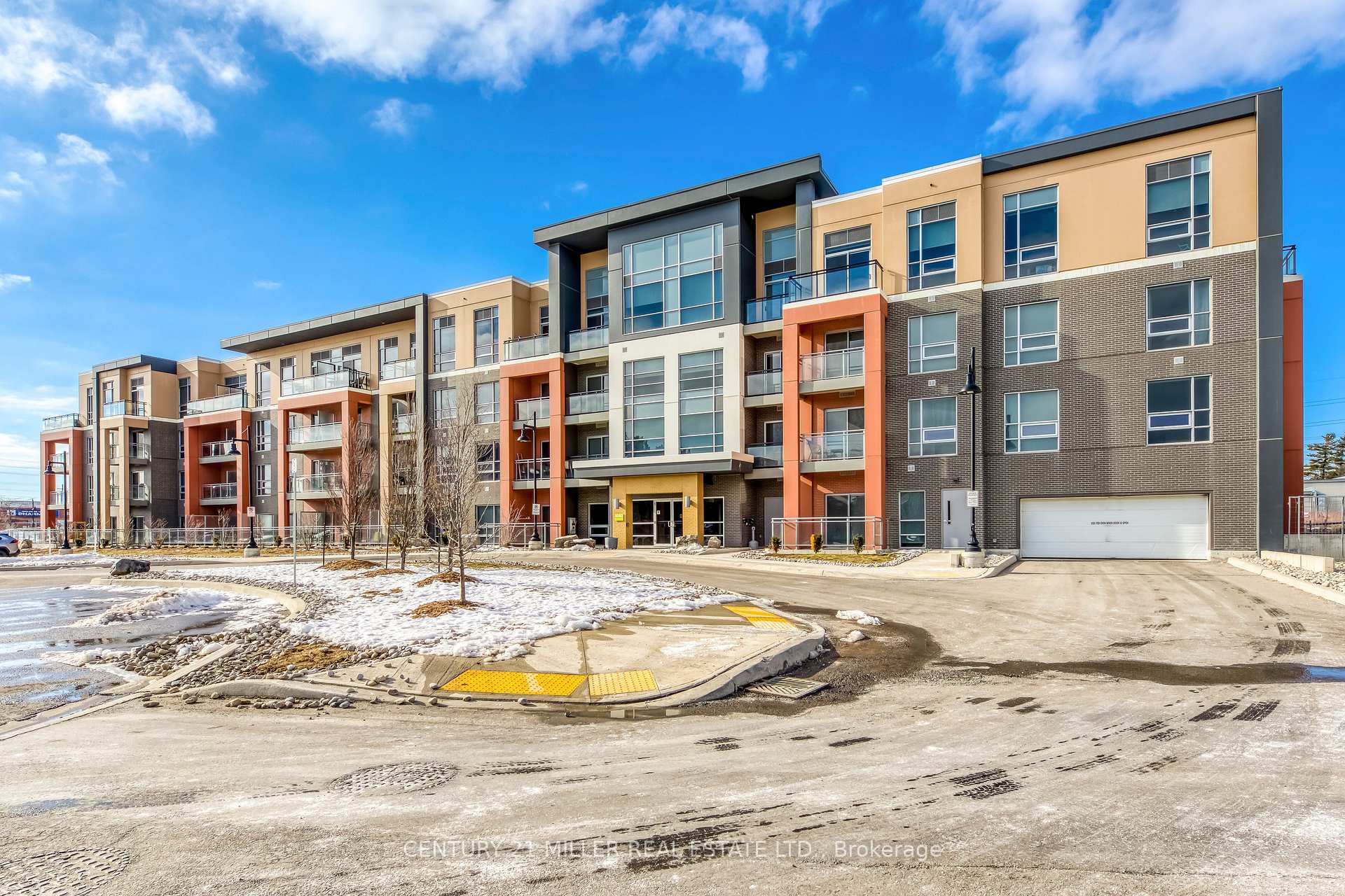 Front of Unit 222, 4040 Upper Middle Road