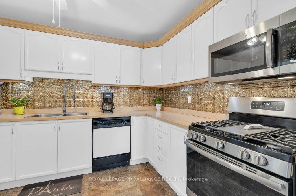 Photo 11 of Unit 8, 99 Progress Avenue, Belleville, Belleville Ward — HOMEH